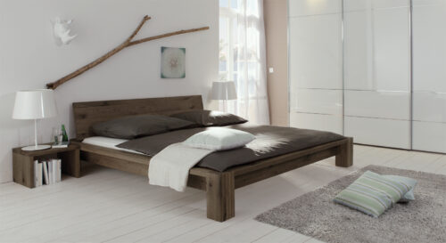 Кровать из массива натурального дерева Корт