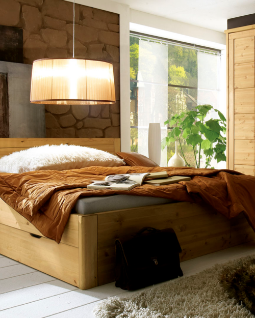 Кровать из массива натурального дерева Массандра